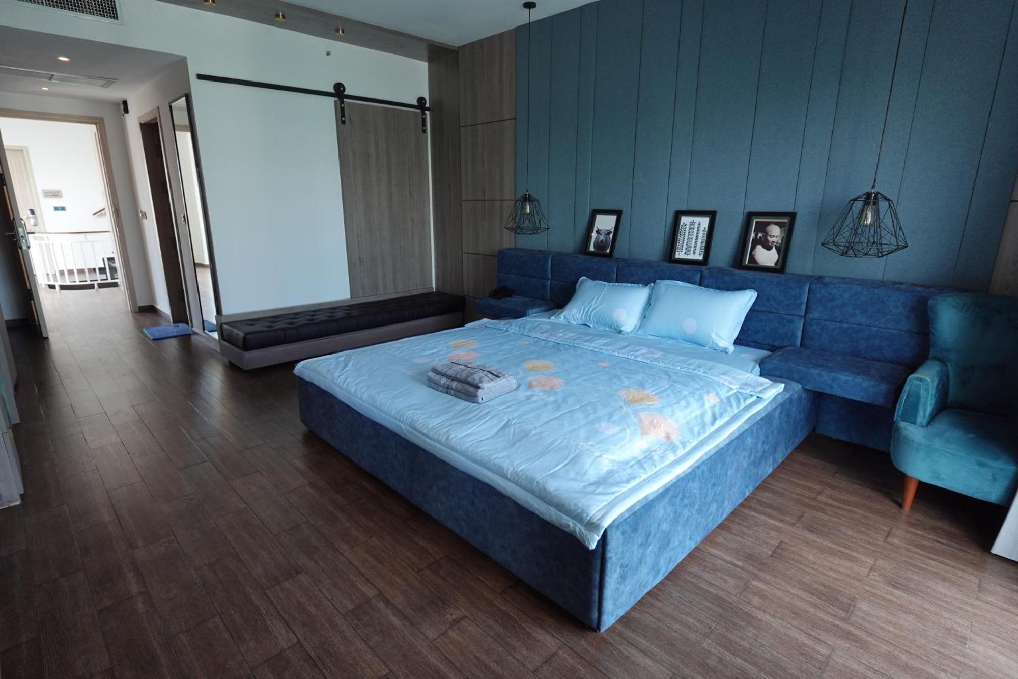 Chilchill Hotel Riverside Phnom Penh Exteriör bild
