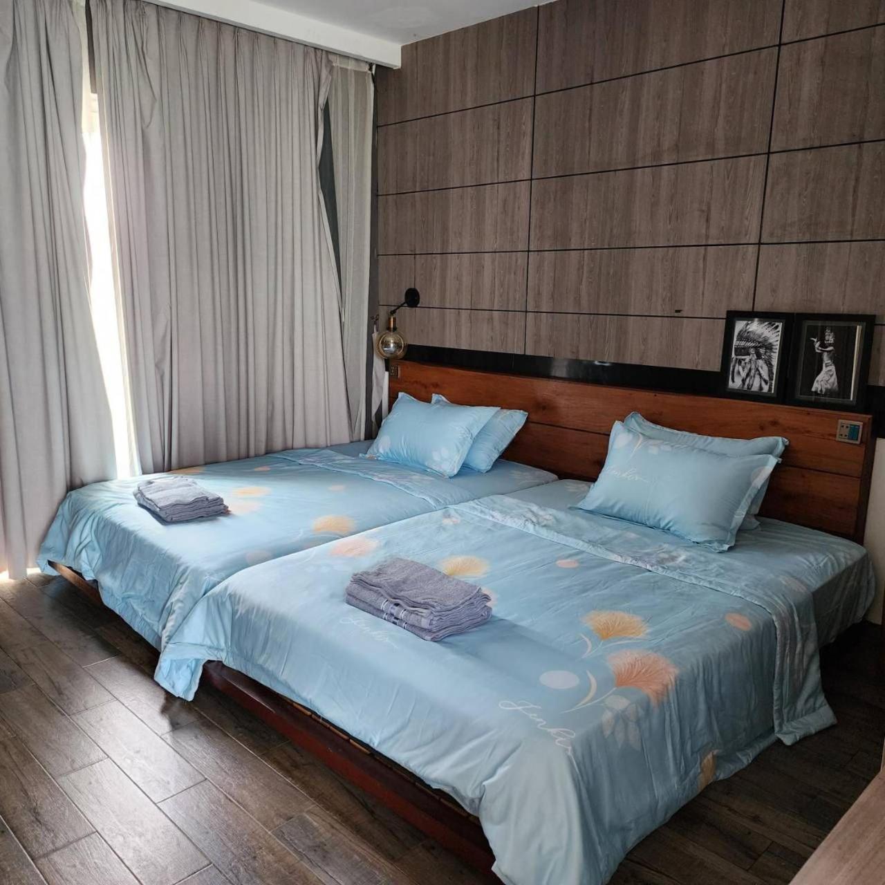 Chilchill Hotel Riverside Phnom Penh Exteriör bild